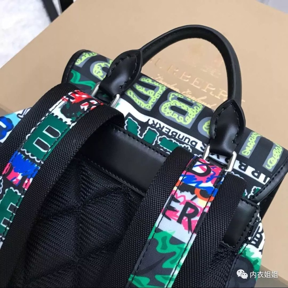 Burberry Runsack Muticolor Brand New - Picture 5 of 16